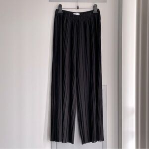 NWOT OAK + FORT Black Pleated Wide Leg Pants